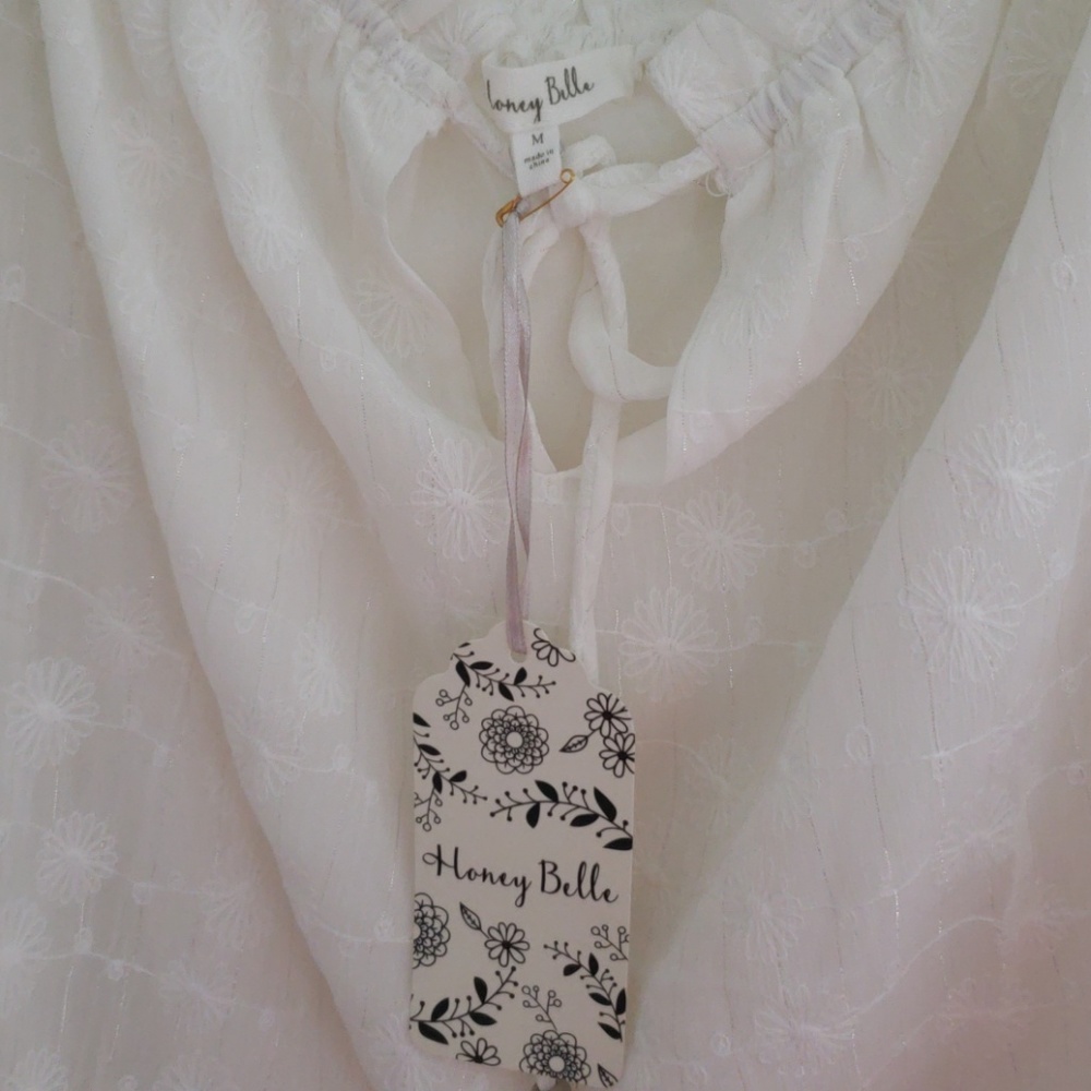 ๐ฉท Gorgeous Boho Off the Shoulder Top - Picture 6 of 7